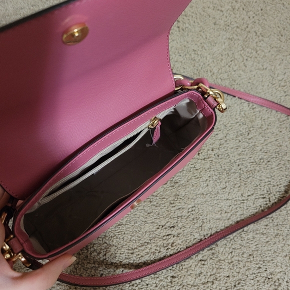 Micheal kors Purse - Picture 1 of 2
